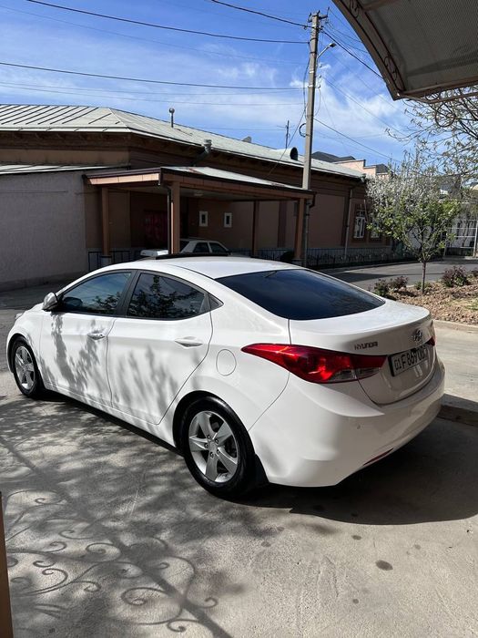 Hyundai Elantra GLS