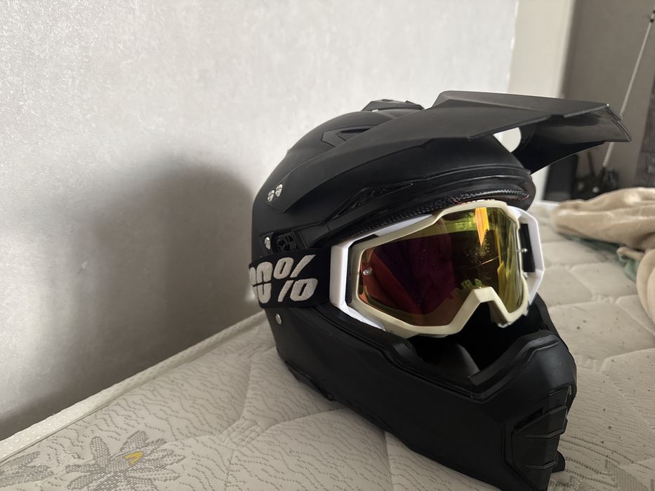 Продам шлем для эндуро б/у