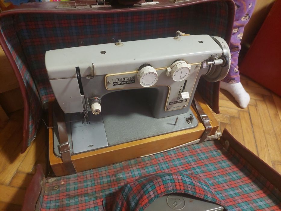 Preț 300 lei 400 lei