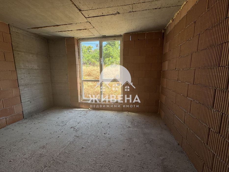 Продава се Двустаен апартамент в Варна, м-т Пчелина - 59 кв.м за 1699 €/кв.м - Снимка #1