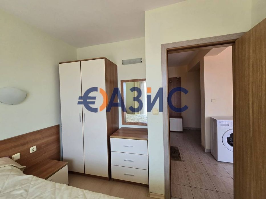 Продава се Двустаен апартамент в к.к. Слънчев бряг - 54 кв.м за 1213 €/кв.м - Снимка #12