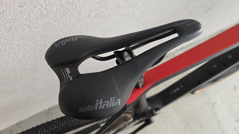 Върховен клас електрически гравел велосипед Rotwild R.R 275 X Ultra