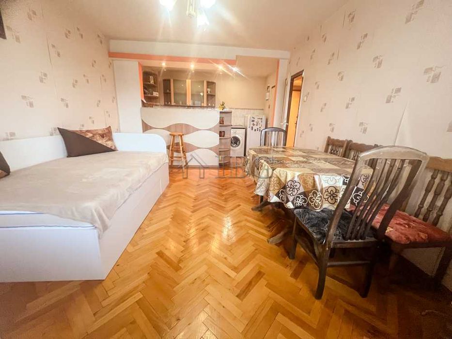 Продава се Едностаен апартамент в Русе, Широк център - 52 кв.м за 1189 €/кв.м - Снимка #2