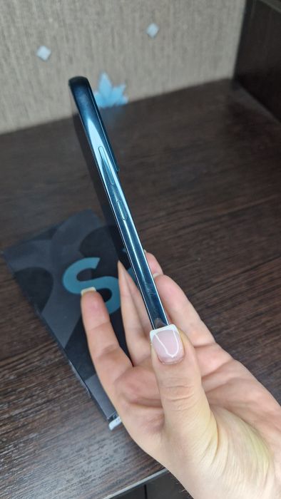 Продам Samsung S22