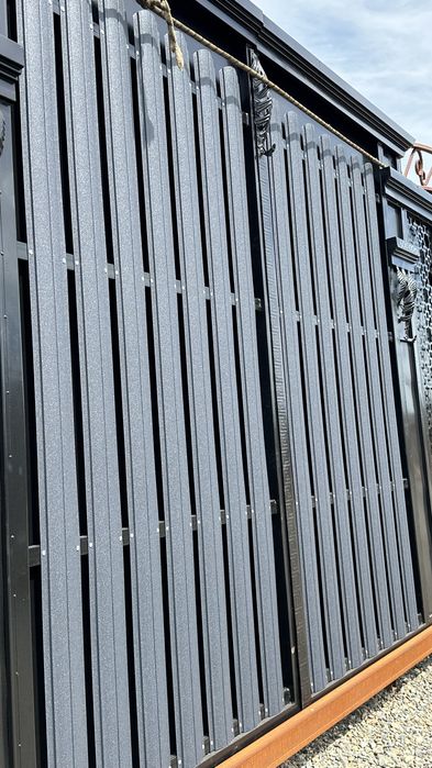 Ворота. Кованые ворота. Ковка. Дверь