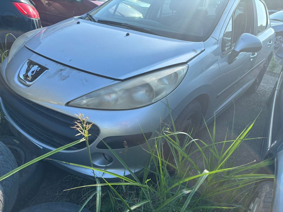 Peugeot 207,1.4 hdi, capota,motor,haion,bara spate,bara,capota etc
