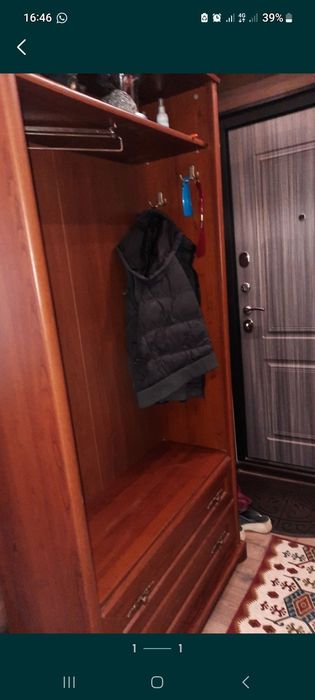 Продам шкаф для прихожей