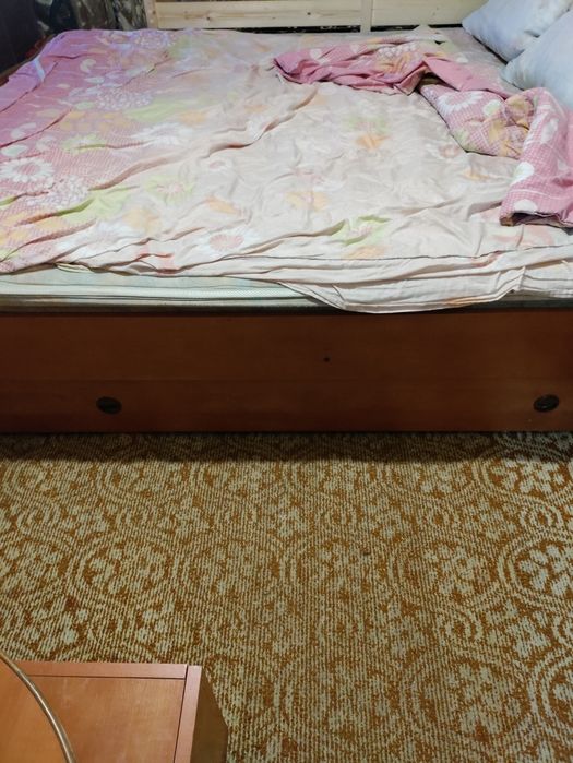 Спальный гарнитур