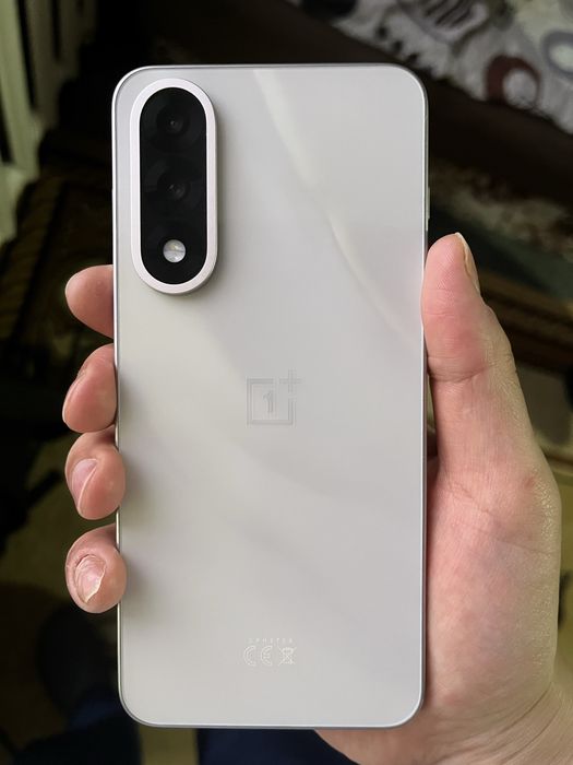 Продам OnePlus nord5