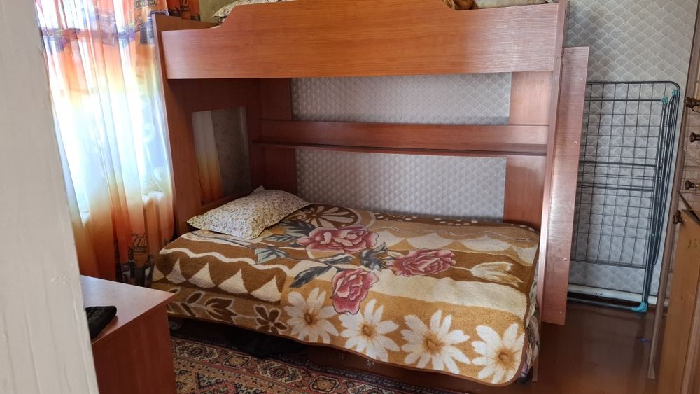Продам 2х ярусную кровать