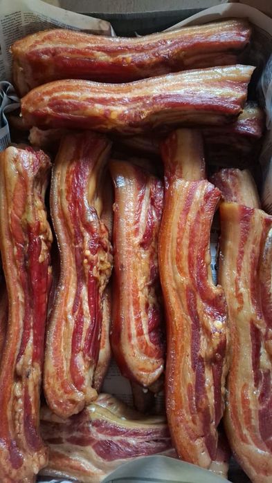 Продам колбасные изделия