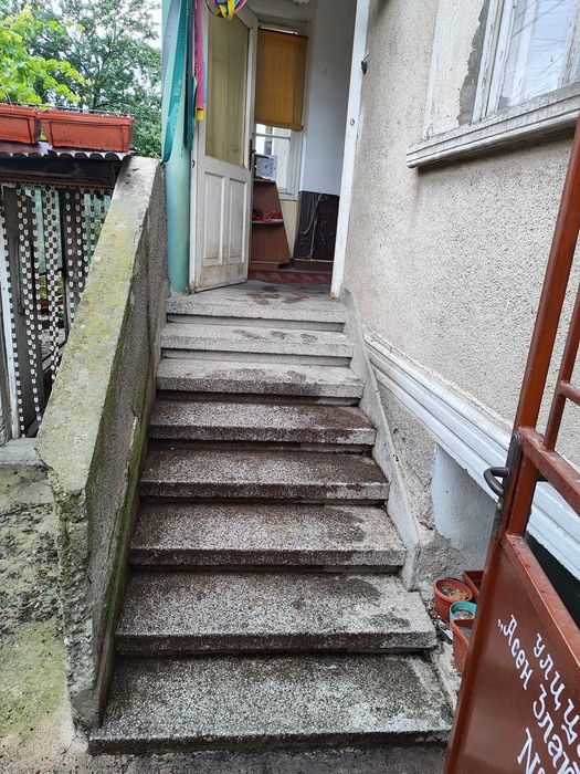 Продава се Къща в Карнобат - 76 кв.м за 805 €/кв.м - Снимка #1