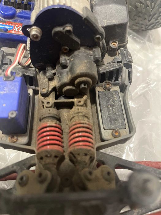 Traxxas E-Revo 1/16, 4x4
