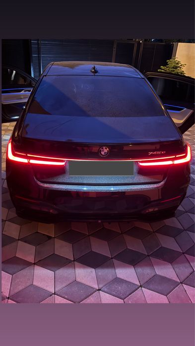 BMW 7 Series 0 — imagine 4