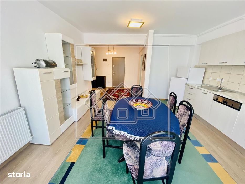 Apartament cu 3 camere, 2 bai si balcon - Zona Turnisor