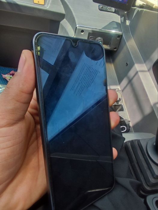 Samsung A17 yegide 6-128