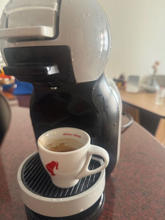 Кафе машина- Dolce Gusto