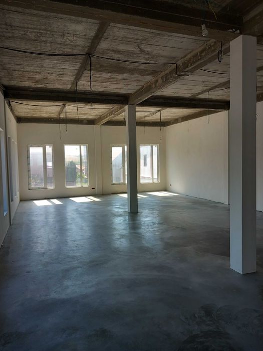 Spațiu comercial sau birouri Burdujeni demisol+parter 460 mp. 8E/mp.