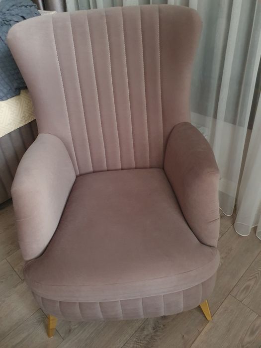 Продам 2 отличных  кресло