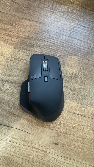 Logitech MX Master 3S – stare perfectă, wireless, silent