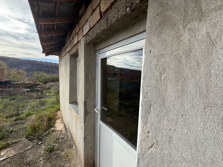 Продава се Къща в с. Хлевене, Област Ловеч - 38 кв.м за 400 €/кв.м - Снимка #12