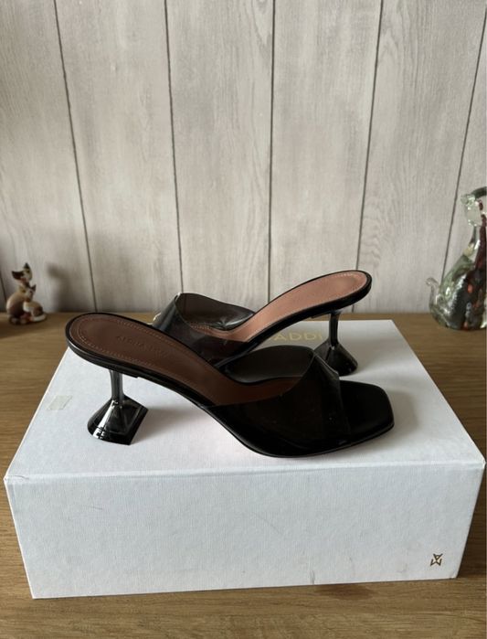 Amina muaddi токчета