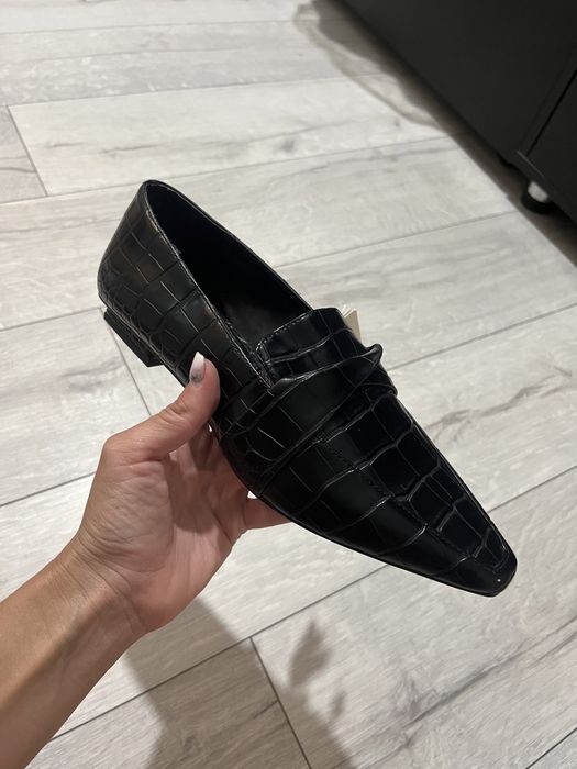 Pantofi Zara,cu varf ascutit