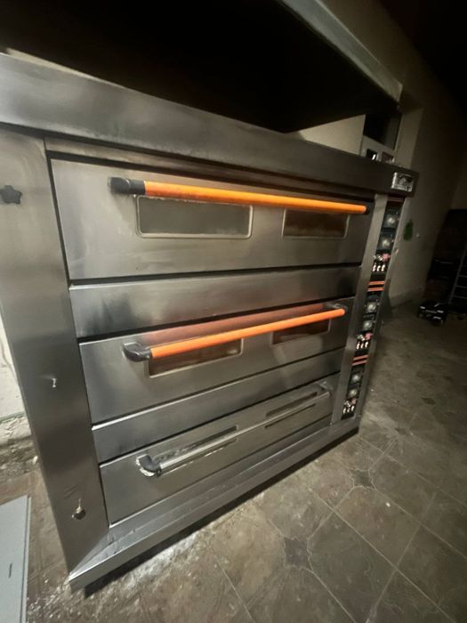 Gazli pechka sotiladi