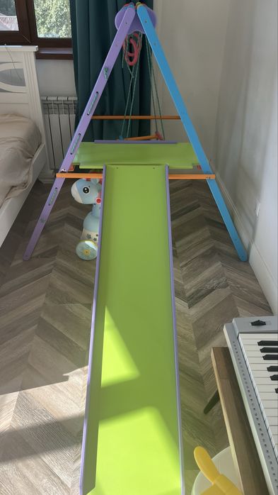 Детская площадка из дерево