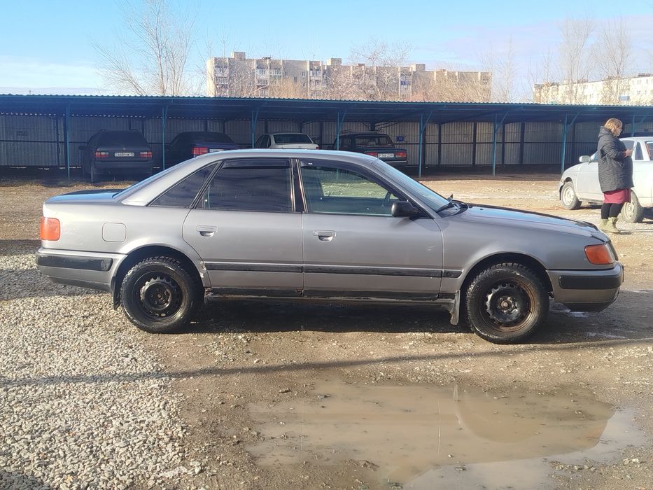 Продам Ауди 100 С4