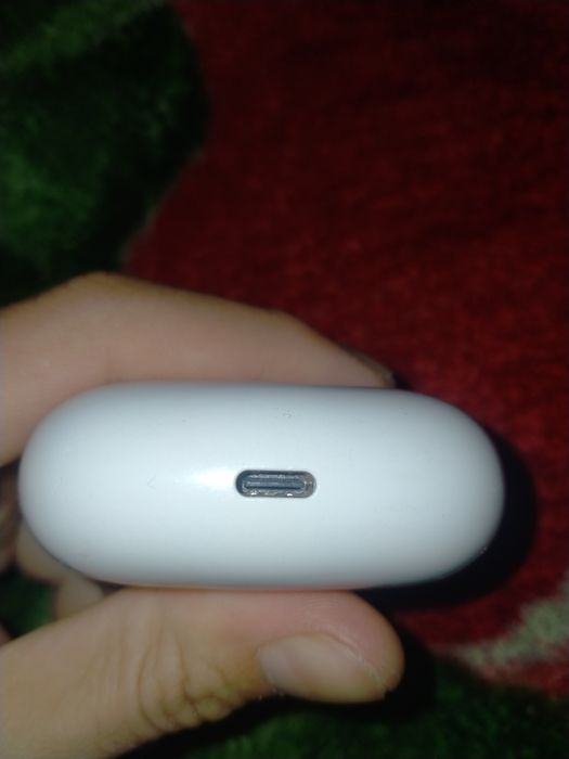 AirPods зарядник тайпси