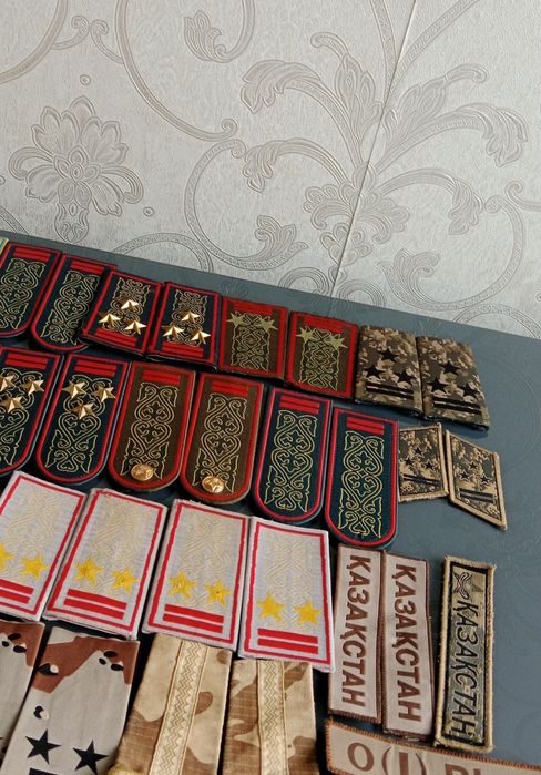 Военные погоны аксельбант