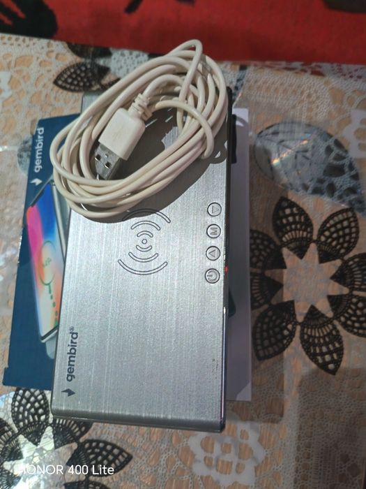 Ceas de masa digital si wireless la 10 w