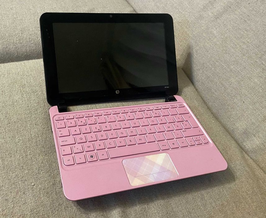 Laptop HP Mini 210-1130sb - fara baterie si incarcator - nu porneste