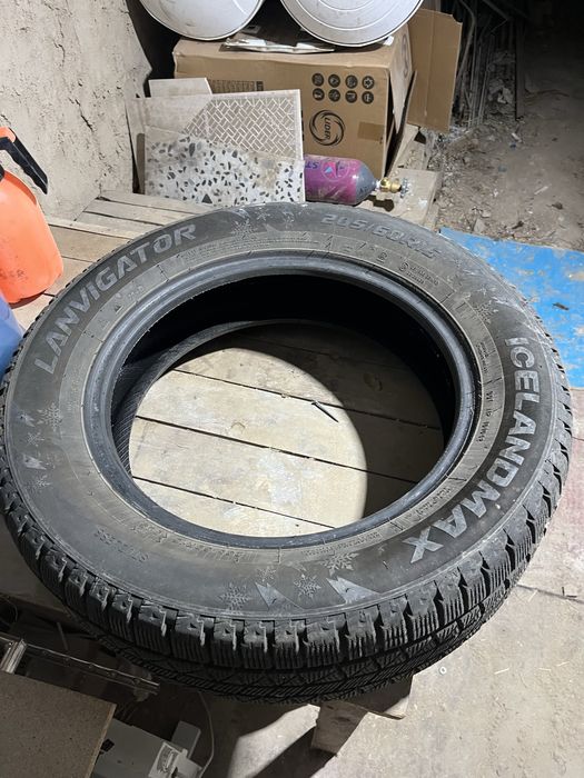 Зимние шины 205/60/R16 ездил только 1 сезон