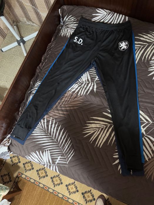 Анцунг с щампа България