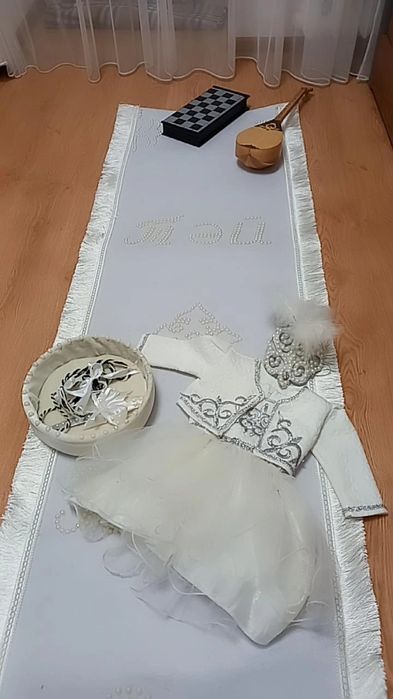 Тәй-тәй жалға беріледі.