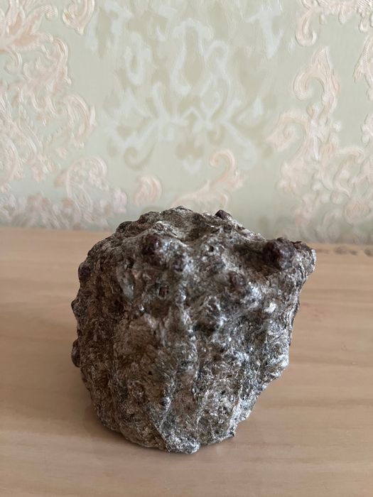 Продам коллекционный минерал