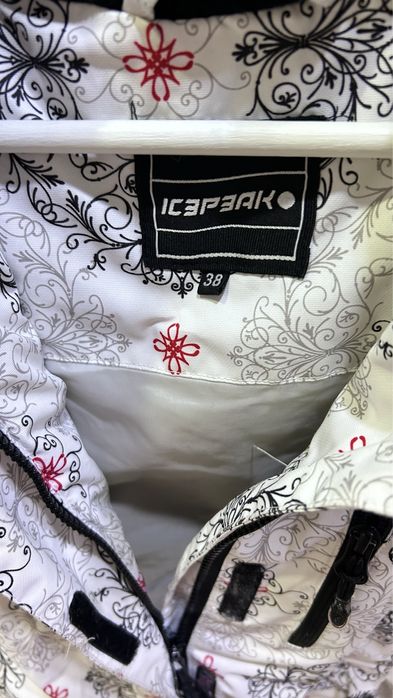 Спортивная куртка зима