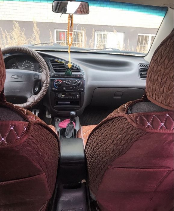 Продам машину за 900 000