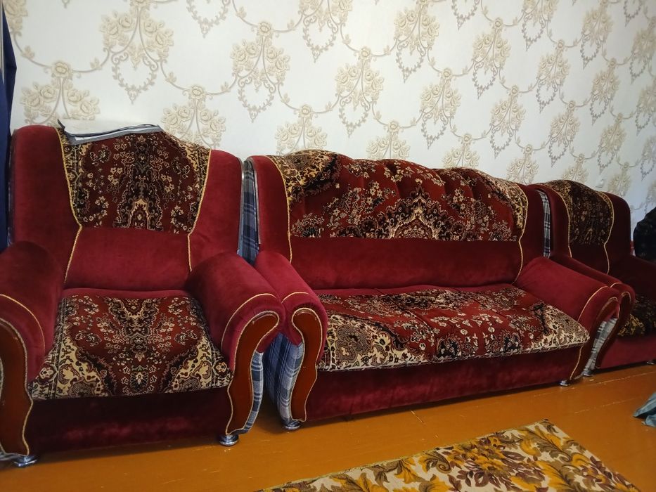 Продаётся диван в хорошем состоянии
