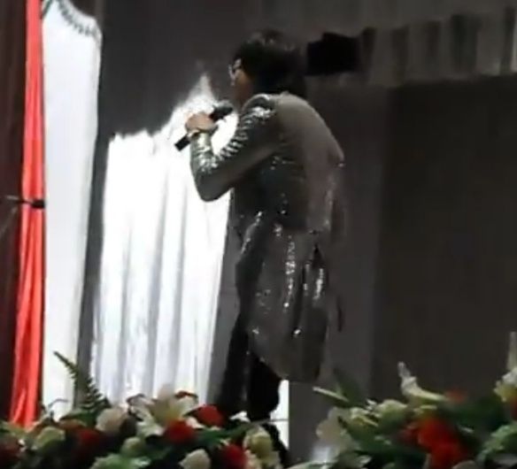 Костюм пиджак Кайрата Нұртаса