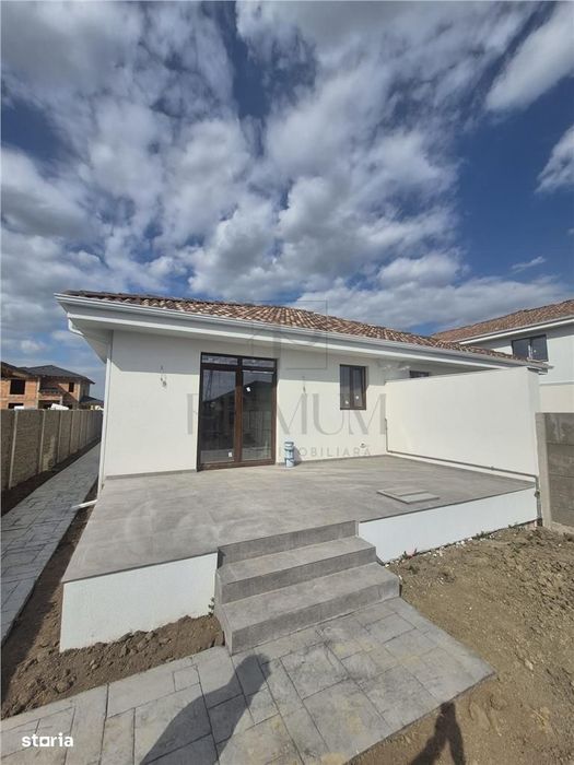 Duplex pe parter - zona excelenta - toate utilitatile