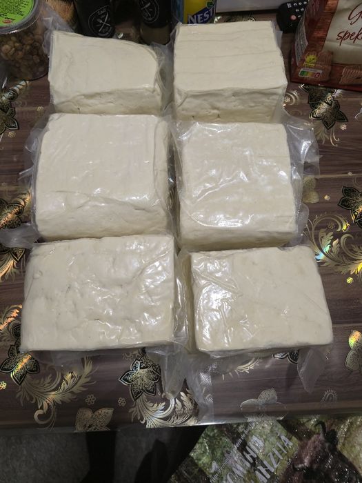 Brânza oaie 100% maturata de pe Valea Hârtibaciului