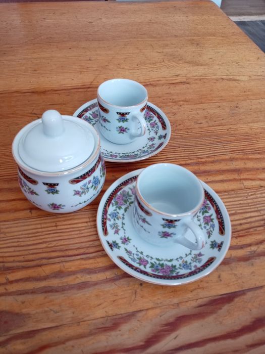 Посуда для дачи,работы.