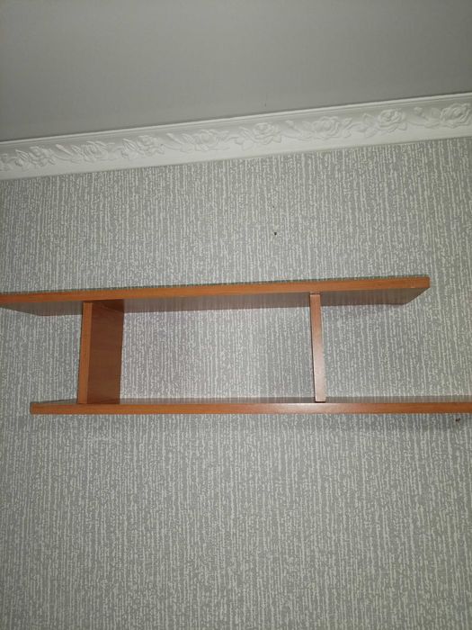 Шкаф, полка и тумбочка