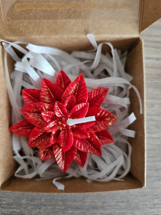 Коледни свещички и сапунчета