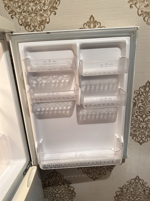 Lg- холодильник