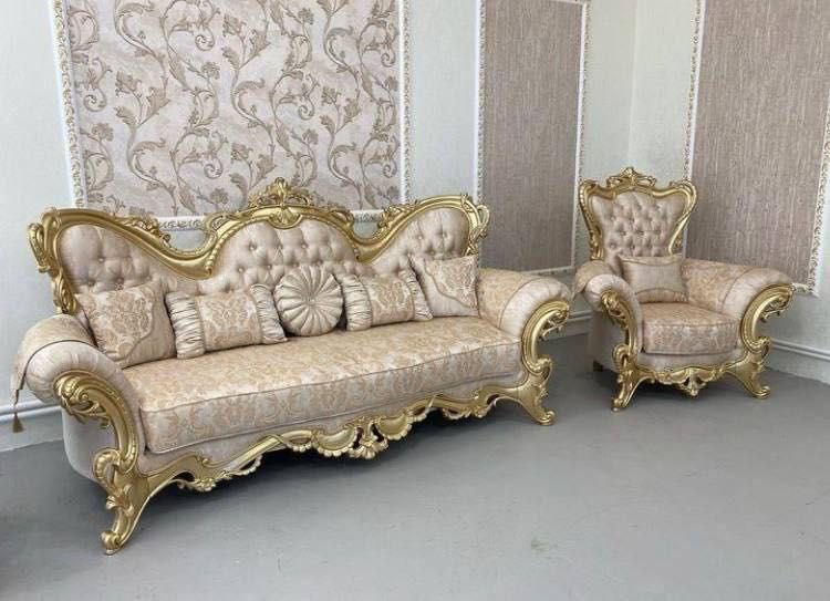 Продам диван с креслами