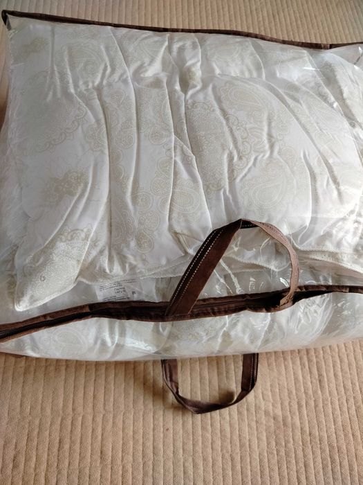 Продам теплое одеяло